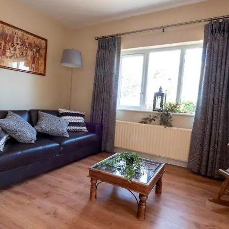 Robinswood, Cashel